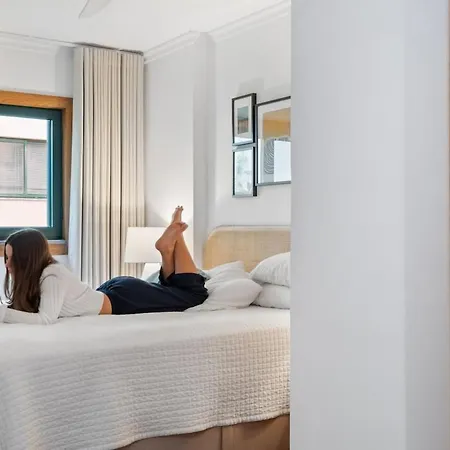 Nest *